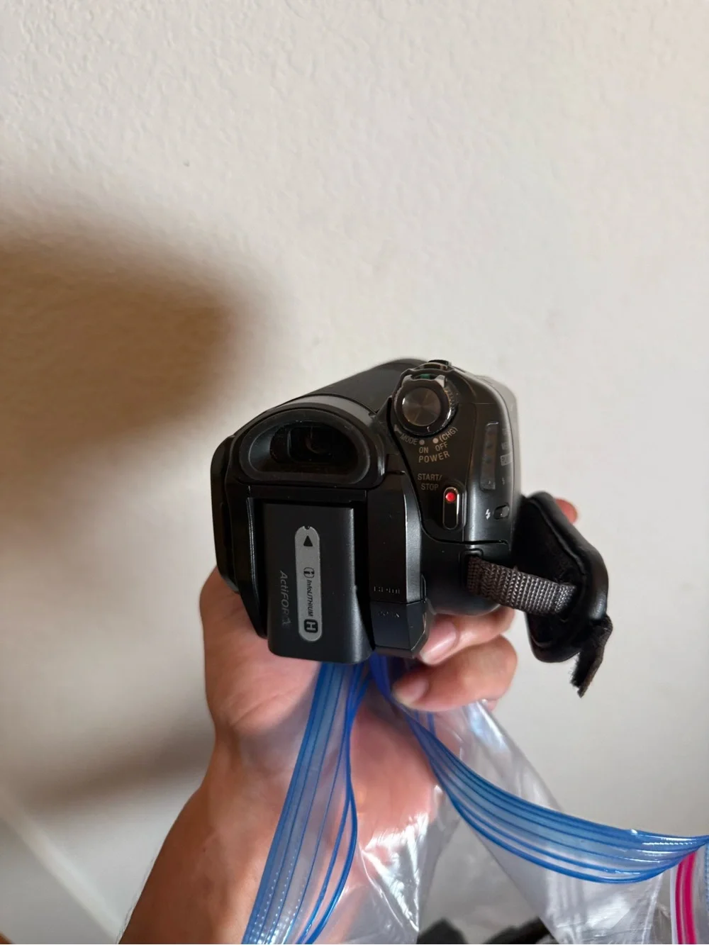 Sony mini dv rare retro digital camera HDV Handycam Camcorder music video hc9